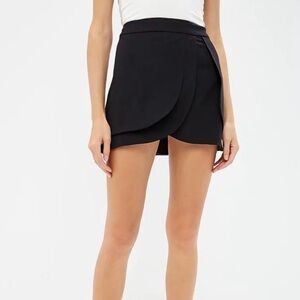 NWT Alice and Olivia Tulip Mini Skirt